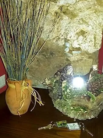 Delle Grotte