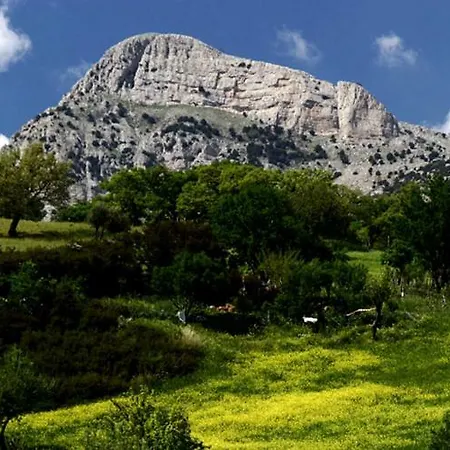 Delle Grotte